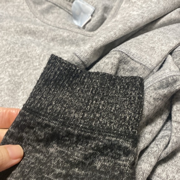 Dressbarn Sunday Hoodie Large - Picture 6 of 7